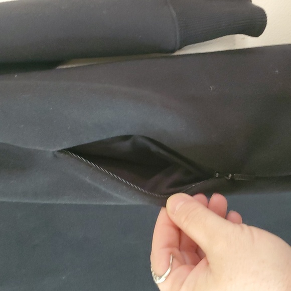 Athleta Cozy Karma Mock Neck Dress Size Medium Petite Black Pockets Thumbholes - Picture 3 of 11